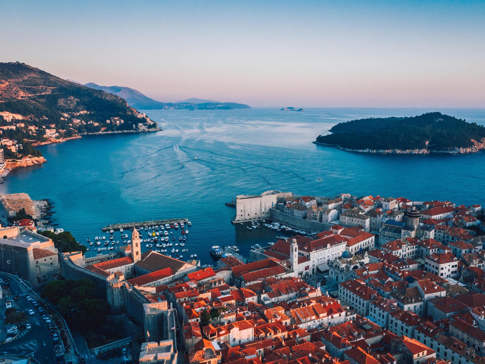 ΔΑΛΜΑΤΙΚΕΣ ΑΚΤΕΣ - ΒΕΝΕΤΙΑ 8ημ ΟΔΙΚΩΣ ΙΟΥΝΙΟΣ - ΙΟΥΛΙΟΣ (P17)