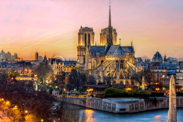 ΠΑΡΙΣΙ 6ημ ΧΡΙΣΤΟΥΓΕΝΝΑ - ΠΡΩΤΟΧΡΟΝΙΑ - ΦΩΤΑ (P41)