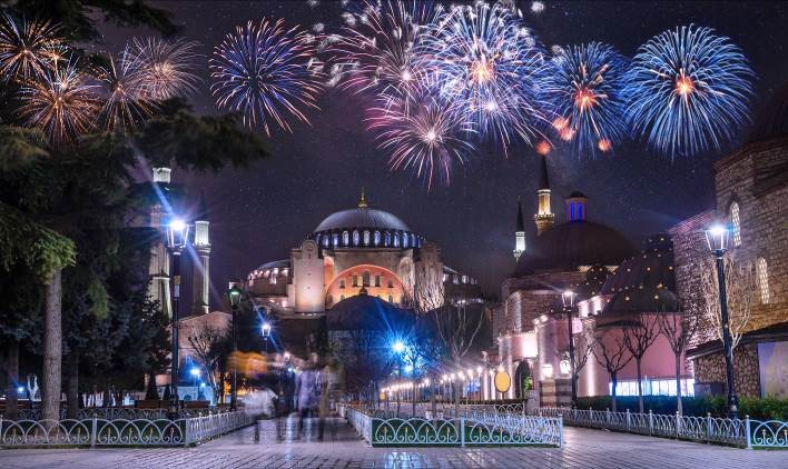 ΚΩΝΣΤΑΝΤΙΝΟΥΠΟΛΗ 5ημ ΧΡΙΣΤΟΥΓΕΝΝΑ – ΠΡΩΤΟΧΡΟΝΙΑ – ΦΩΤΑ
